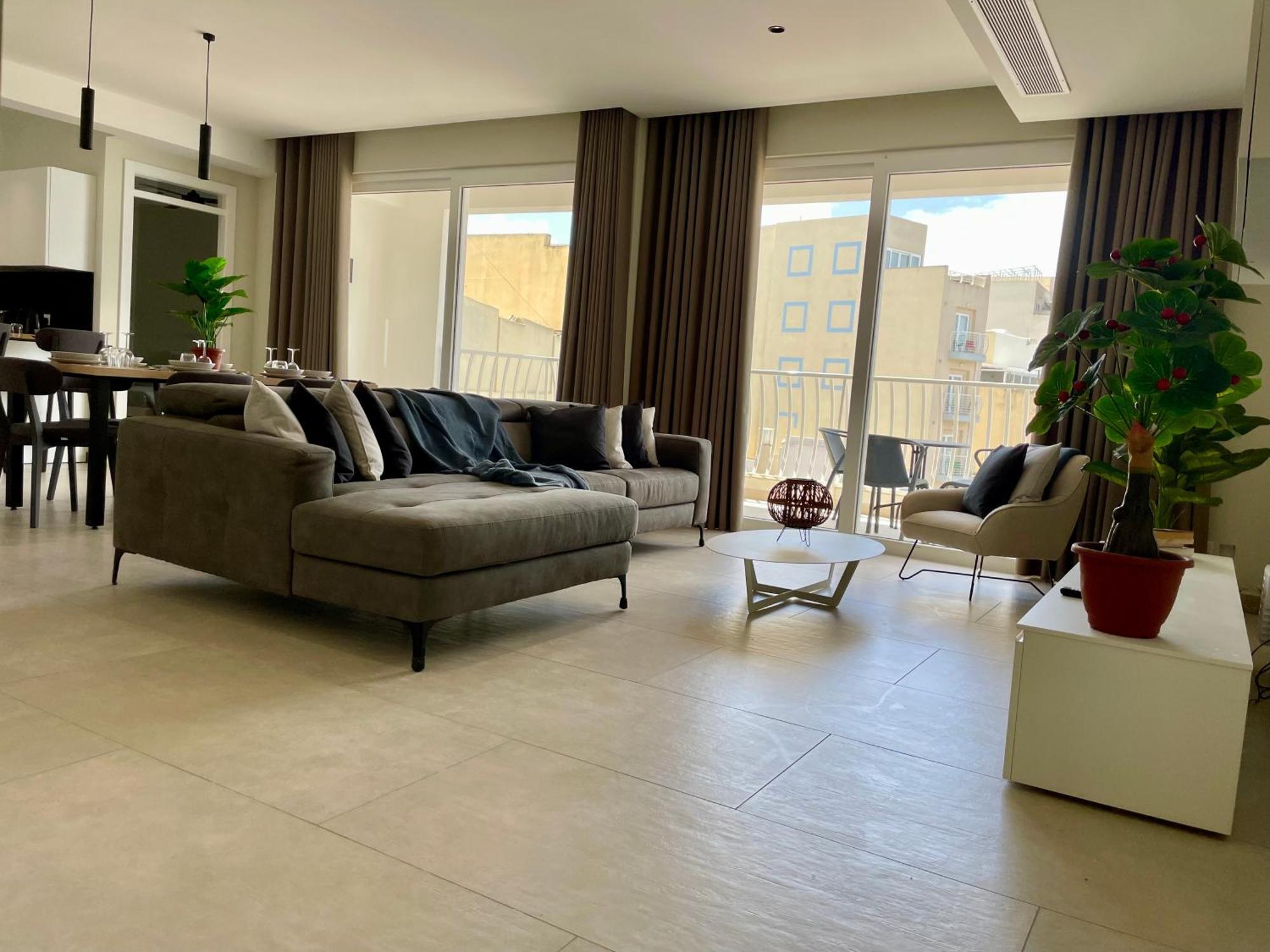 Bugibba Square Seafront Lux Apartments By Holi Сейнт Полс Бей Екстериор снимка